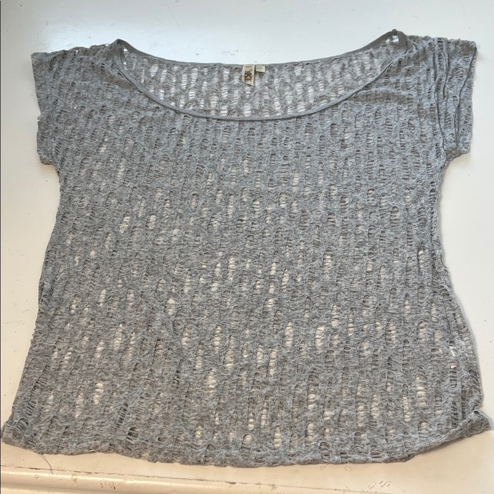 BKE Large Grey Short Sleeve Boat Neck Sheer Distressed T Shirf